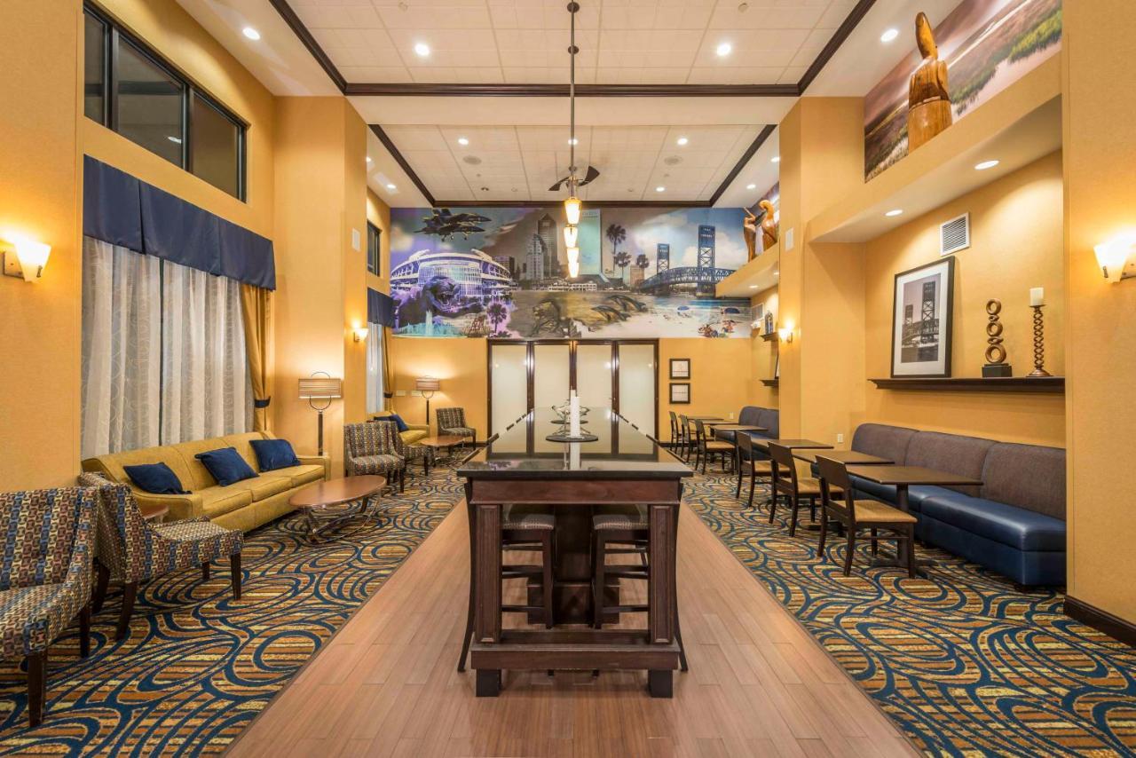 Hampton Inn & Suites Jacksonville South - Bartram Park Exterior photo